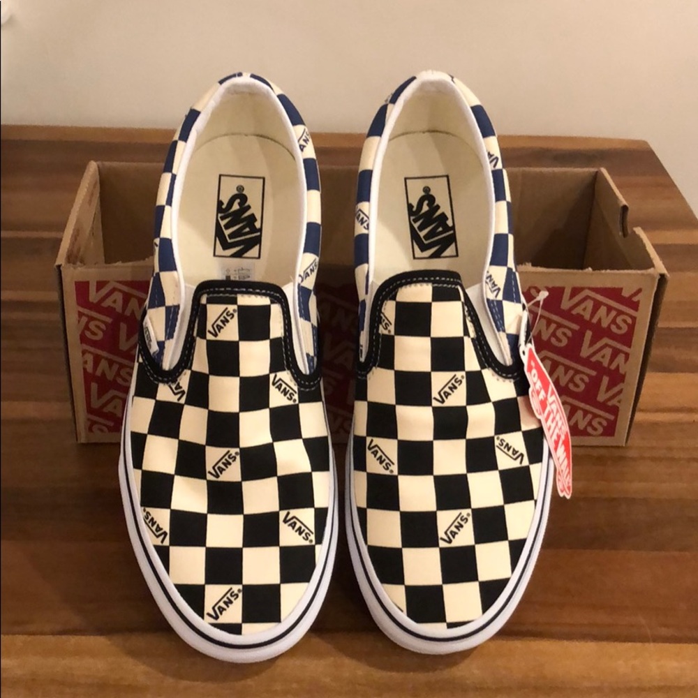 Vans classic checkerboard slip on